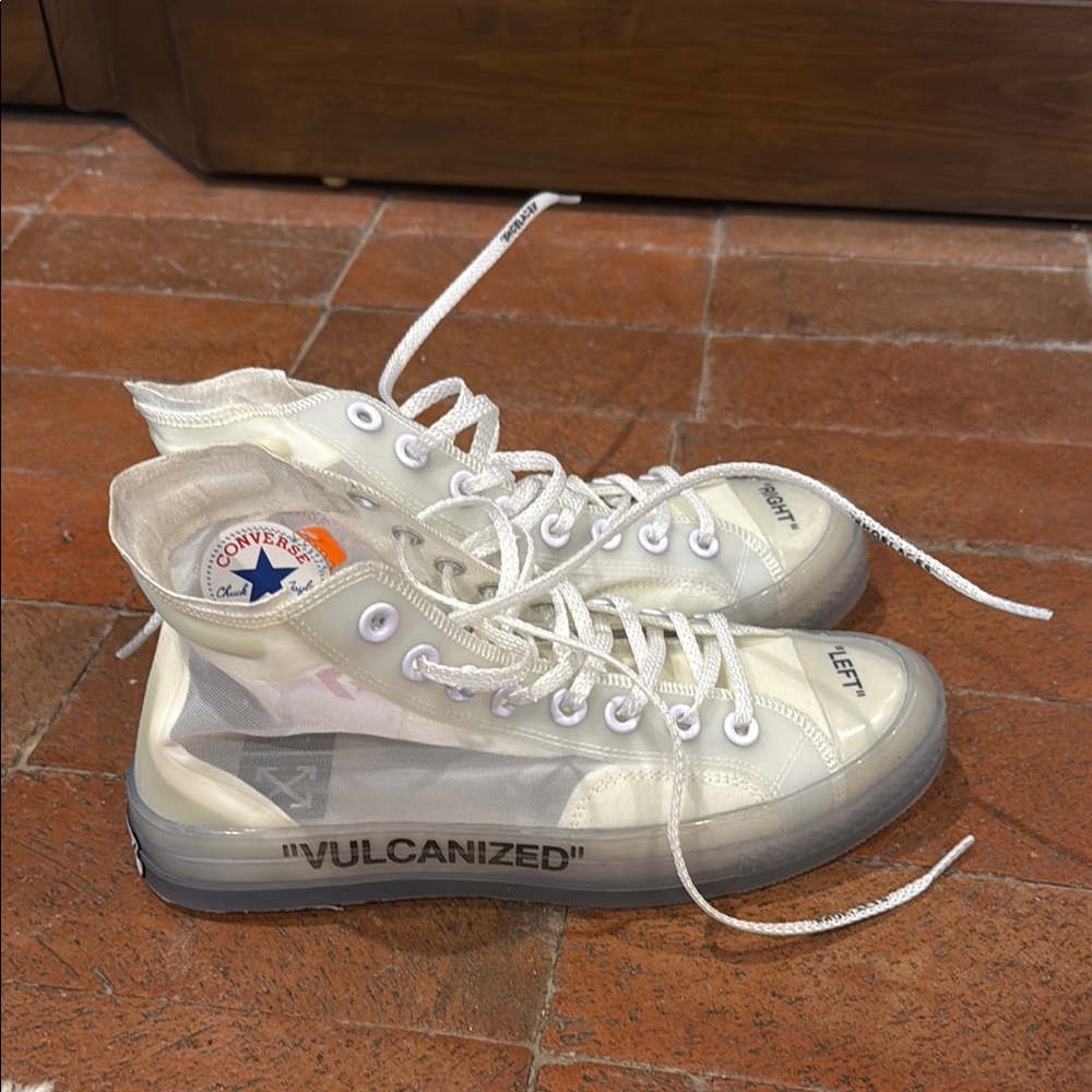 Converse Chuck Taylor All Star Vulcanized Hi
Off-White - Picture 4 of 4